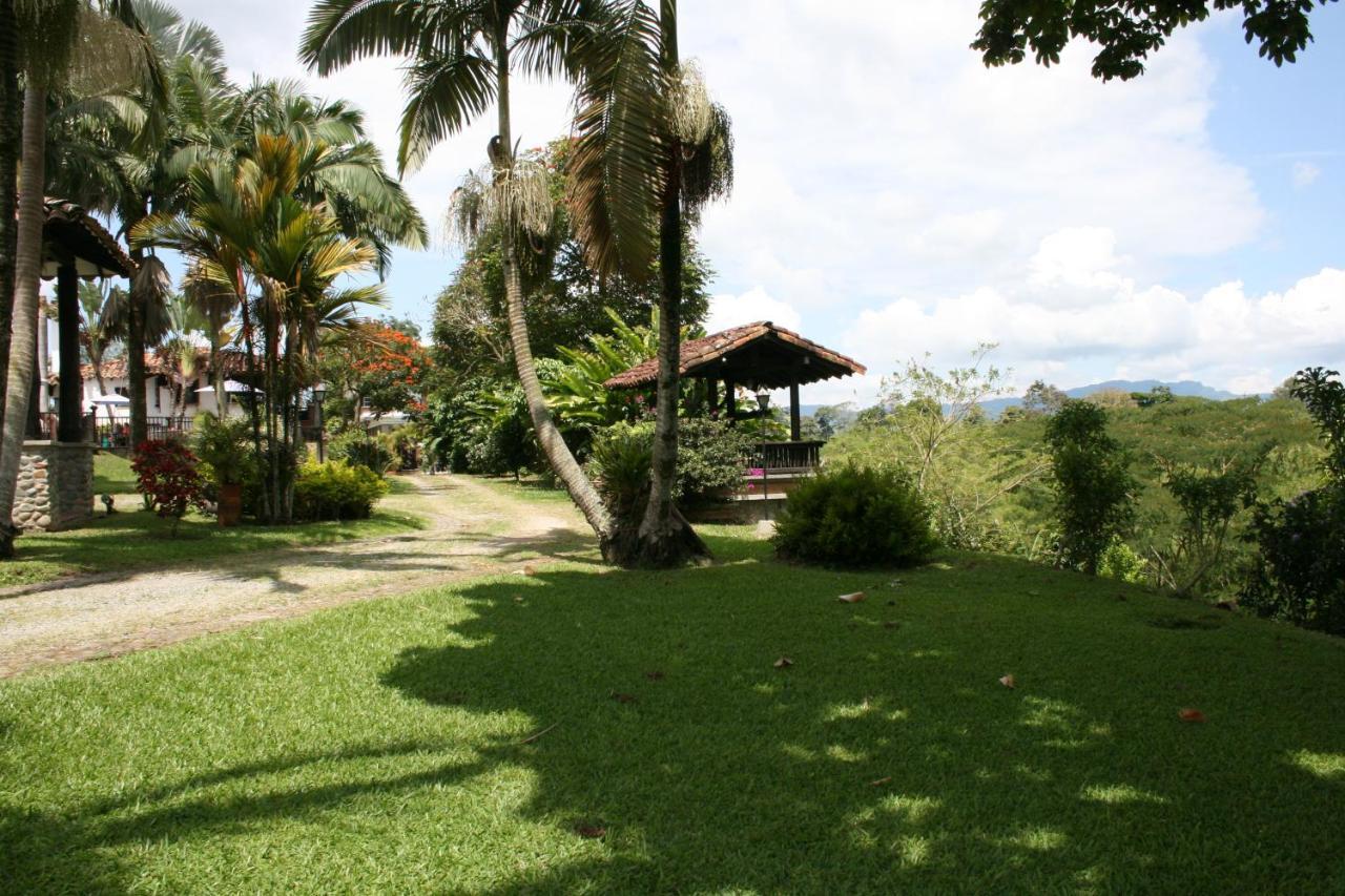 La Esperanza 2*