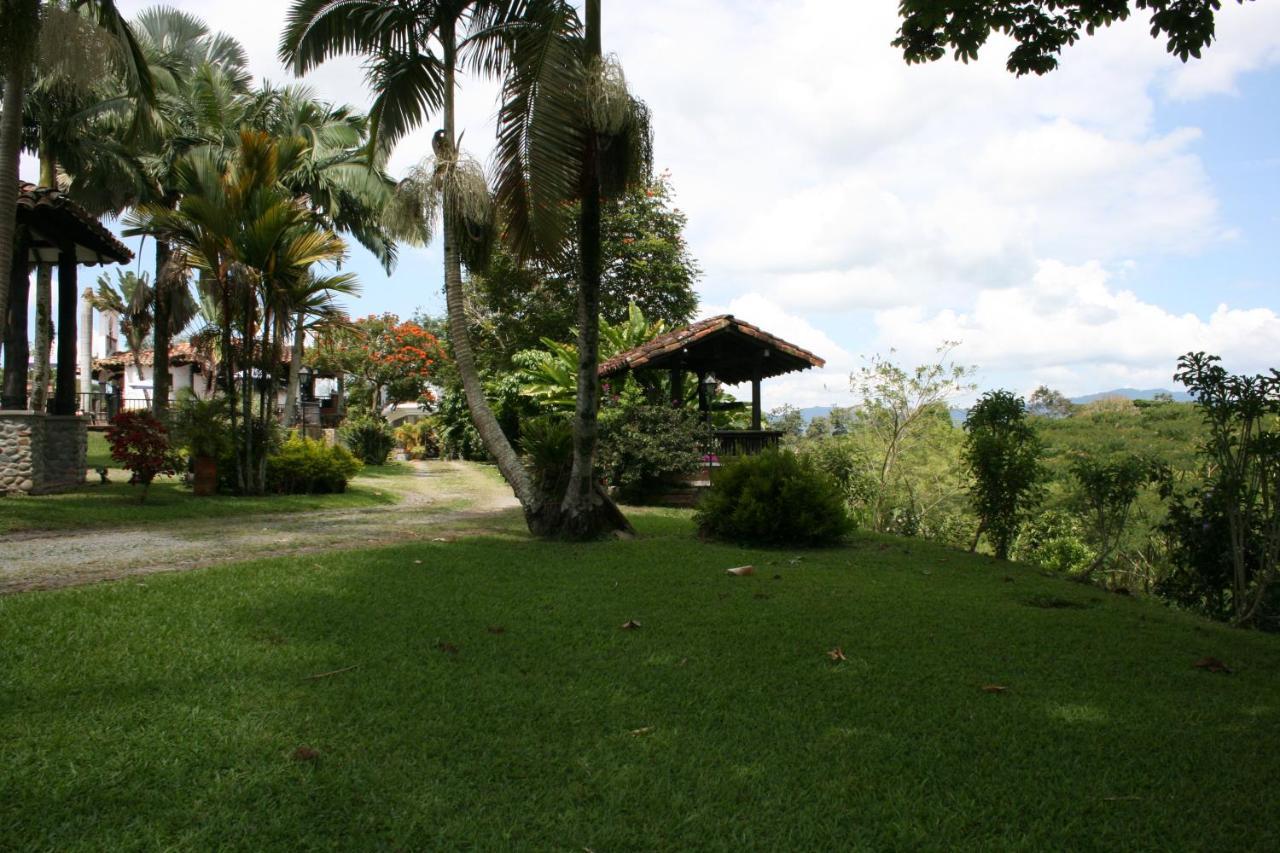 La Esperanza 2*