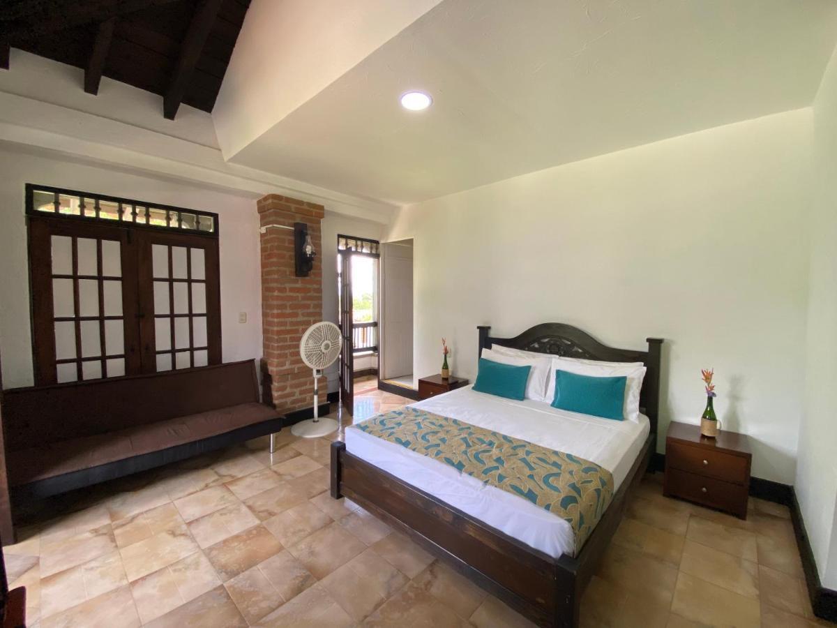 Hotel La Esperanza 2*