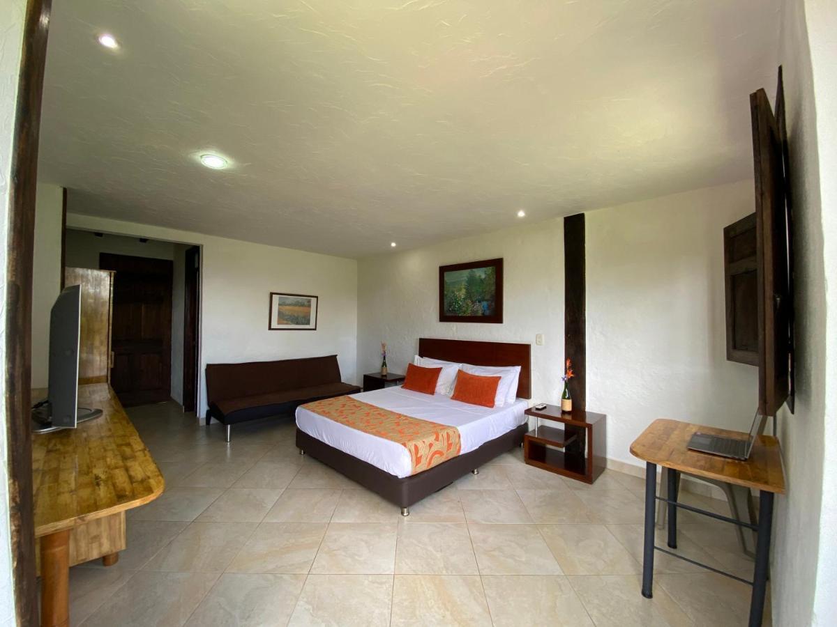 La Esperanza Hotel 2*